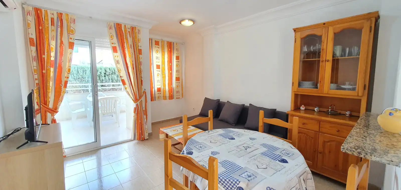 Sala d'estar de Apartament de lloguer en Dénia amb Aire condicionat, Calefacció i Terrassa