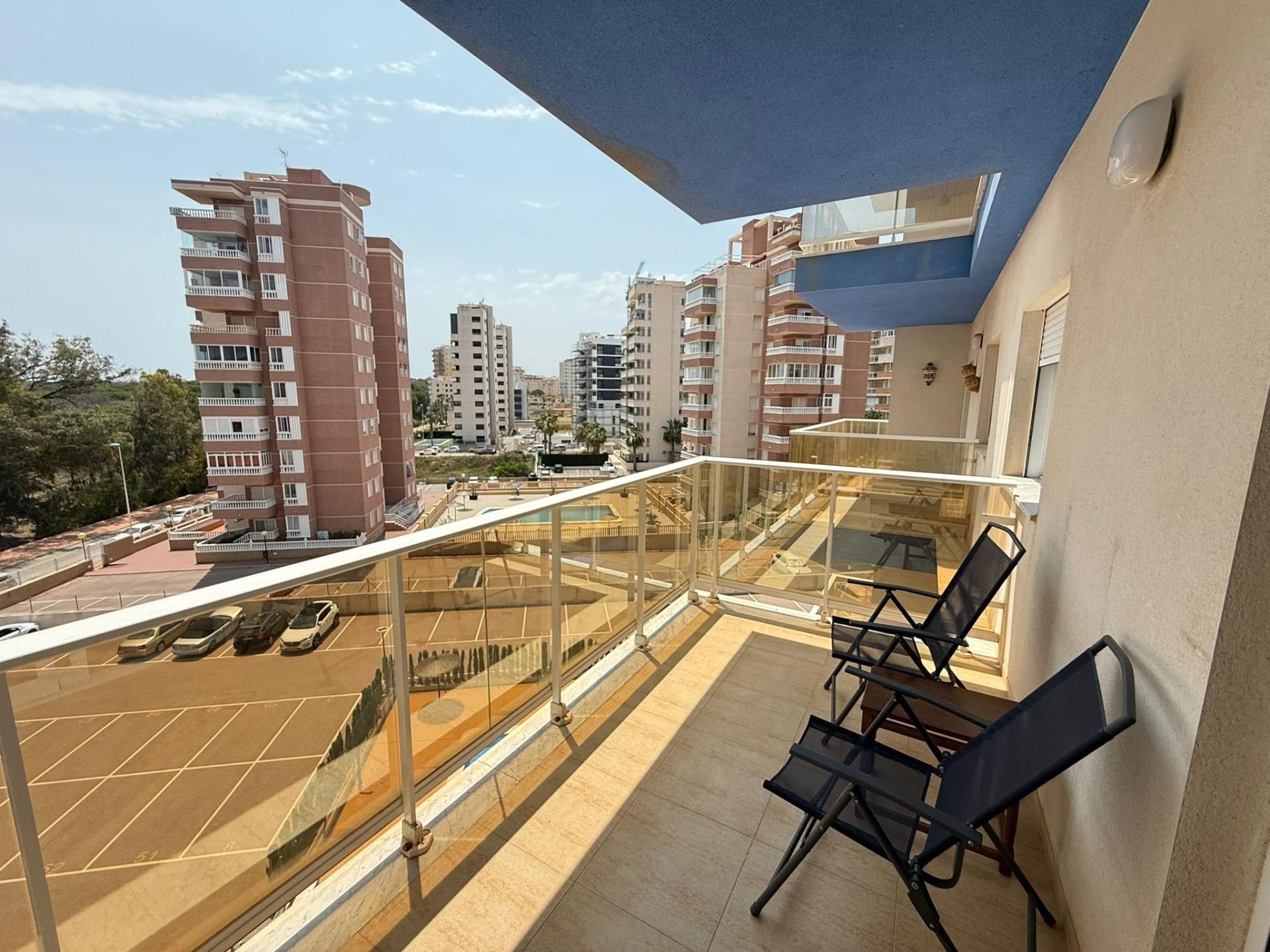Terraza de Piso en venta en Guardamar del Segura con Aire acondicionado, Calefacción y Jardín privado