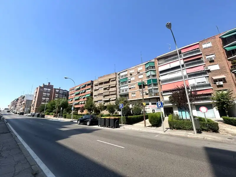 Vista exterior de Piso en venta en Madrid con Aire acondicionado, Calefacción y Terraza