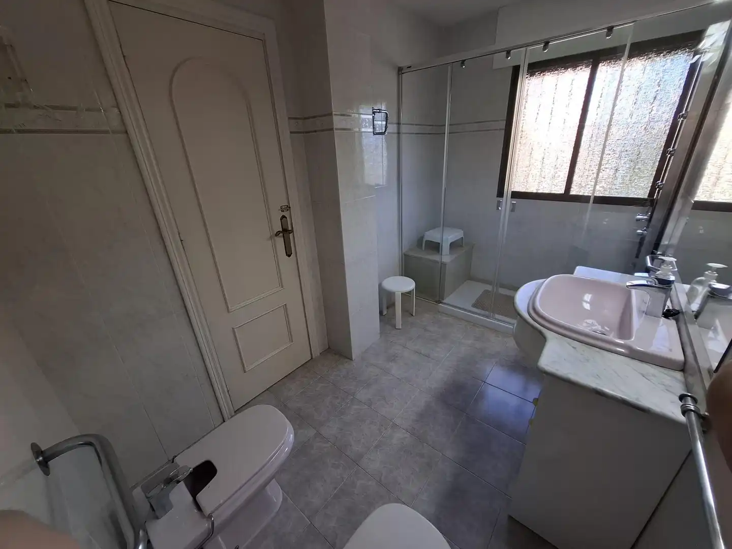 Badezimmer von Einfamilien-Reihenhaus zum Verkauf in Águilas mit Klimaanlage, Privatgarten und Terrasse