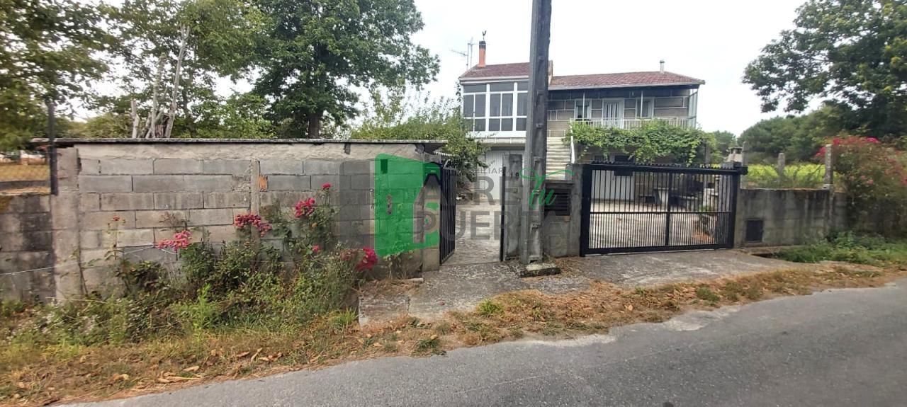 Casa o xalet en venda en Xunqueira de Ambía amb Calefacció, Jardí privat i Traster