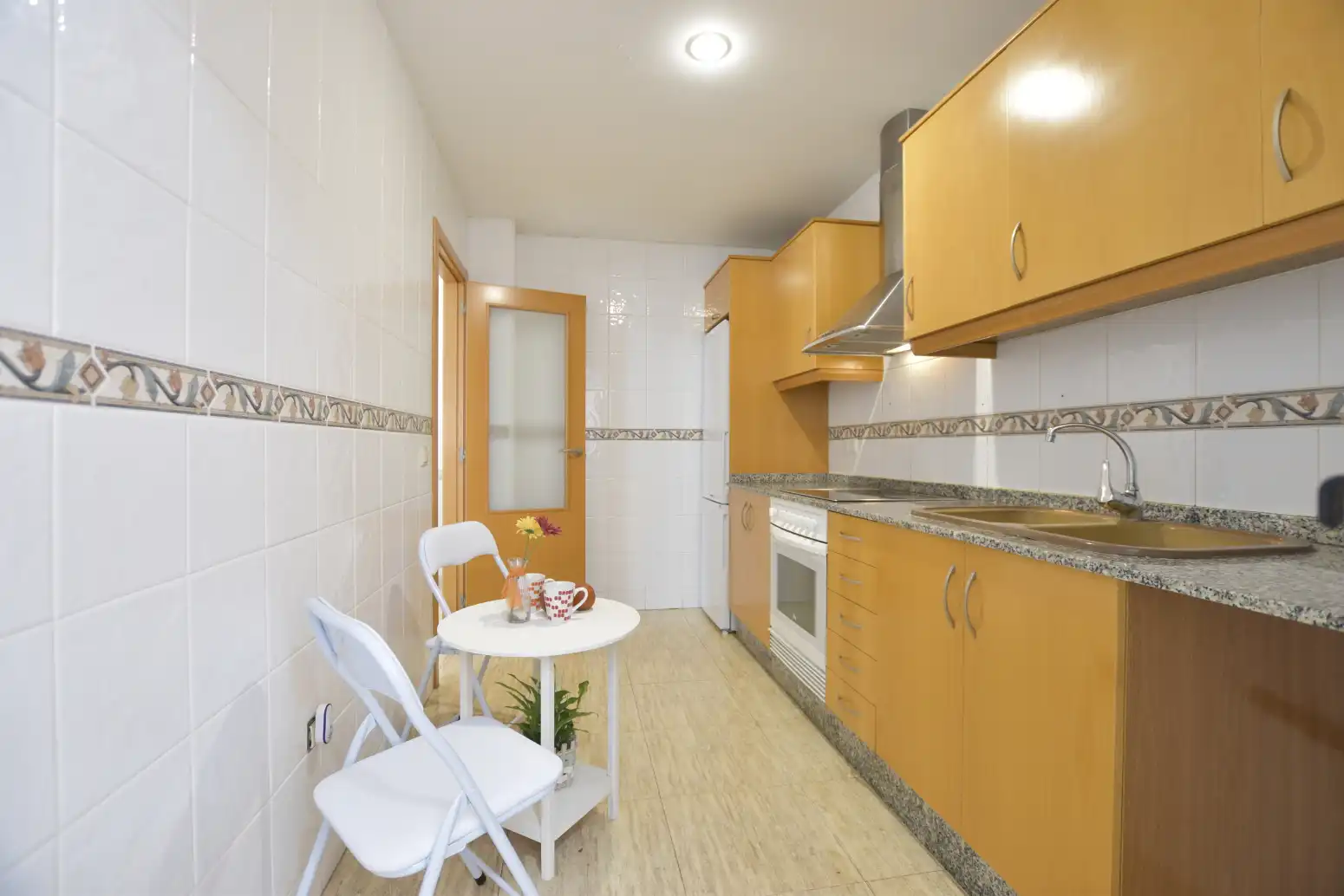 Piso de alquiler en Rafelbuñol / Rafelbunyol, Valencia