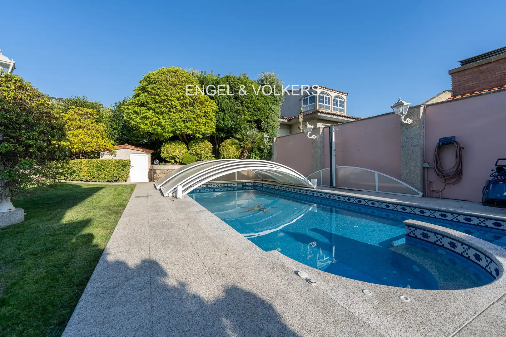 House with terrace for sale in Nigrán centro, imagen 24