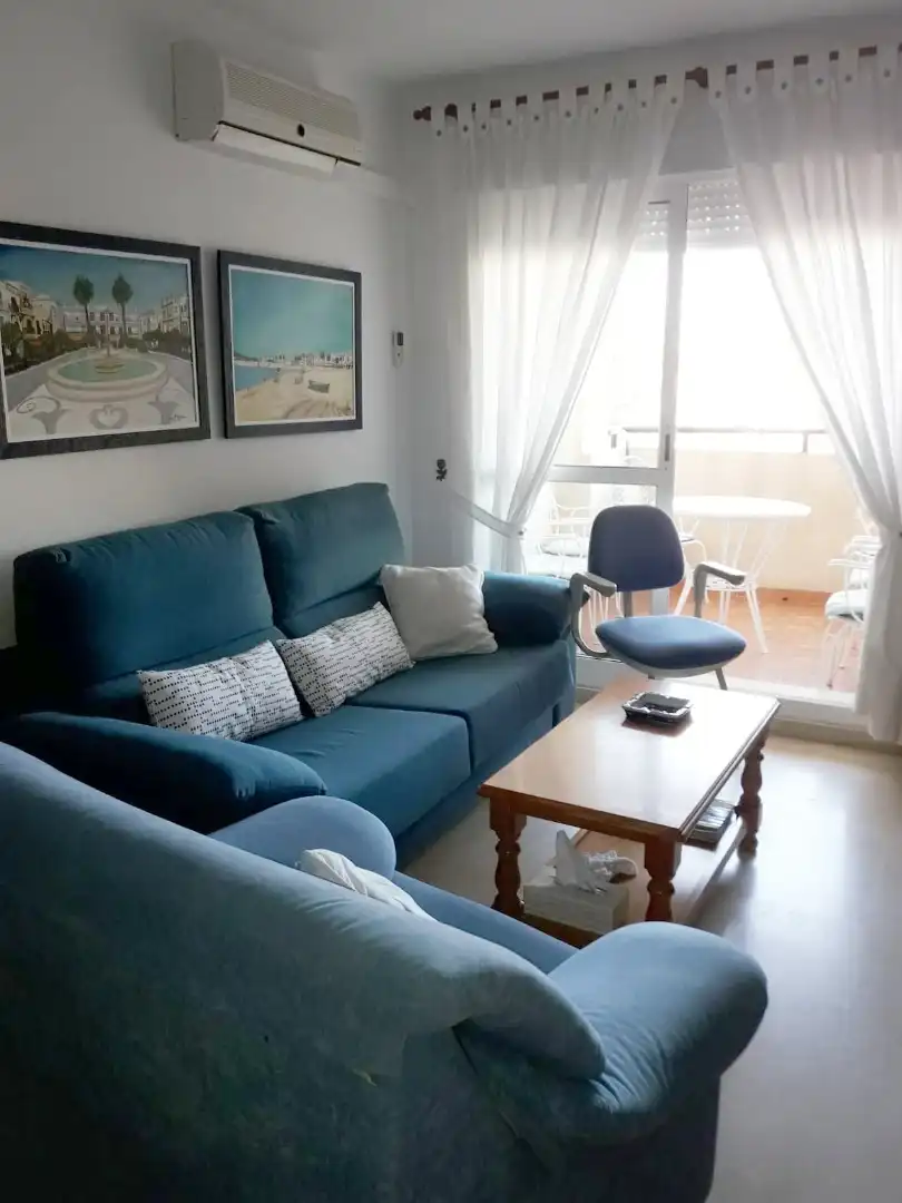 Flat for rent in Calle Pintor Alonso Cano, Centro - Calzada - Cabo Noval