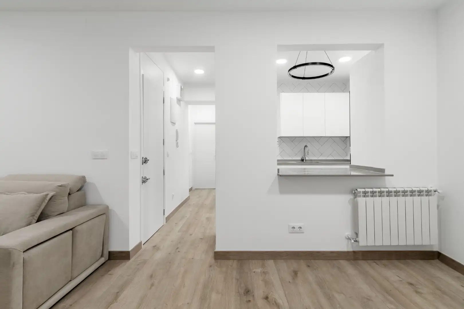 Flat for sale in Madrid  with Air Conditioner, Heating and Furnished