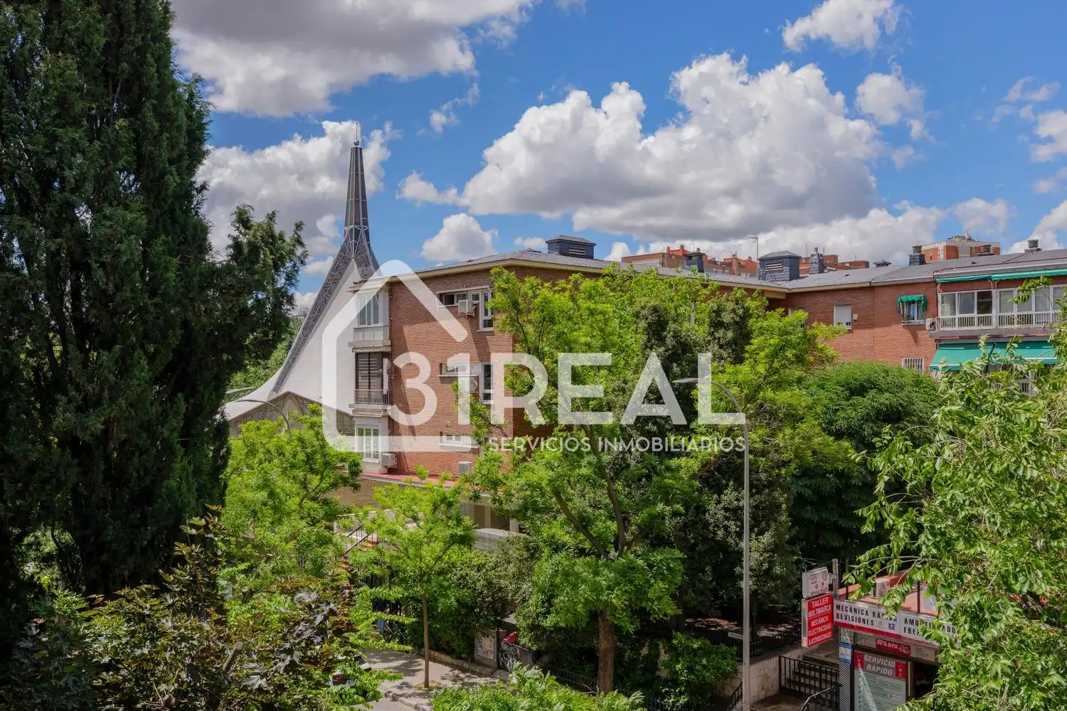 Exterior view of Flat for sale in Madrid  with Air Conditioner, Heating and Parquet flooring