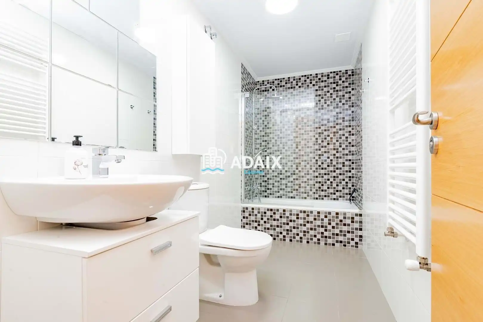 Bathroom of Flat for rent in Cáceres  with Air Conditioner, Heating and Storage room