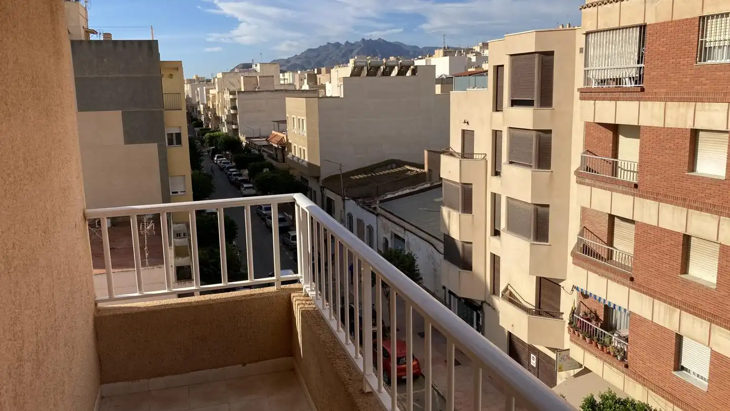 Vista exterior de Piso de alquiler en Garrucha con Terraza
