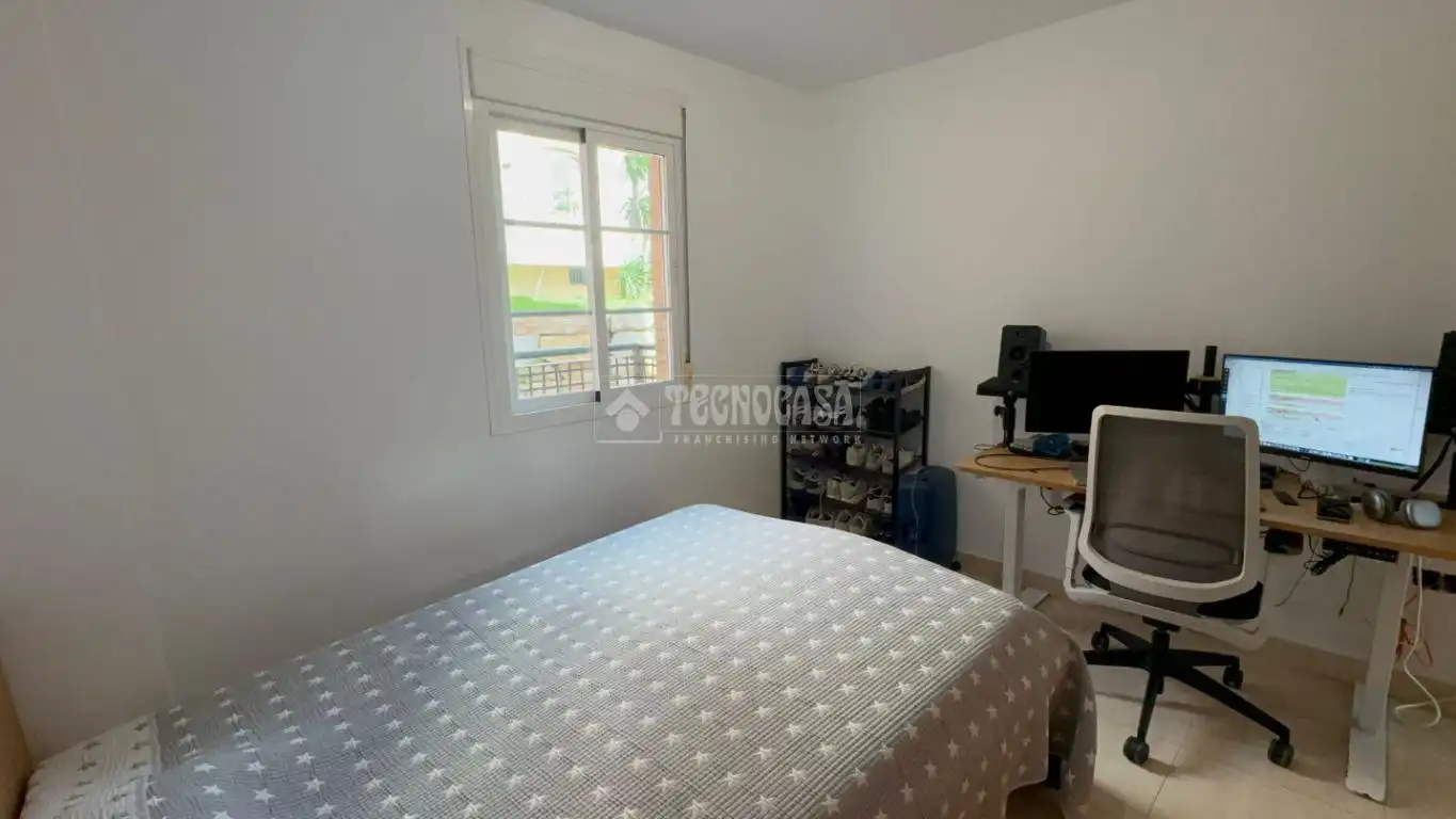Habitación de Piso en venta en Manilva con Aire acondicionado, Terraza y Piscina comunitaria