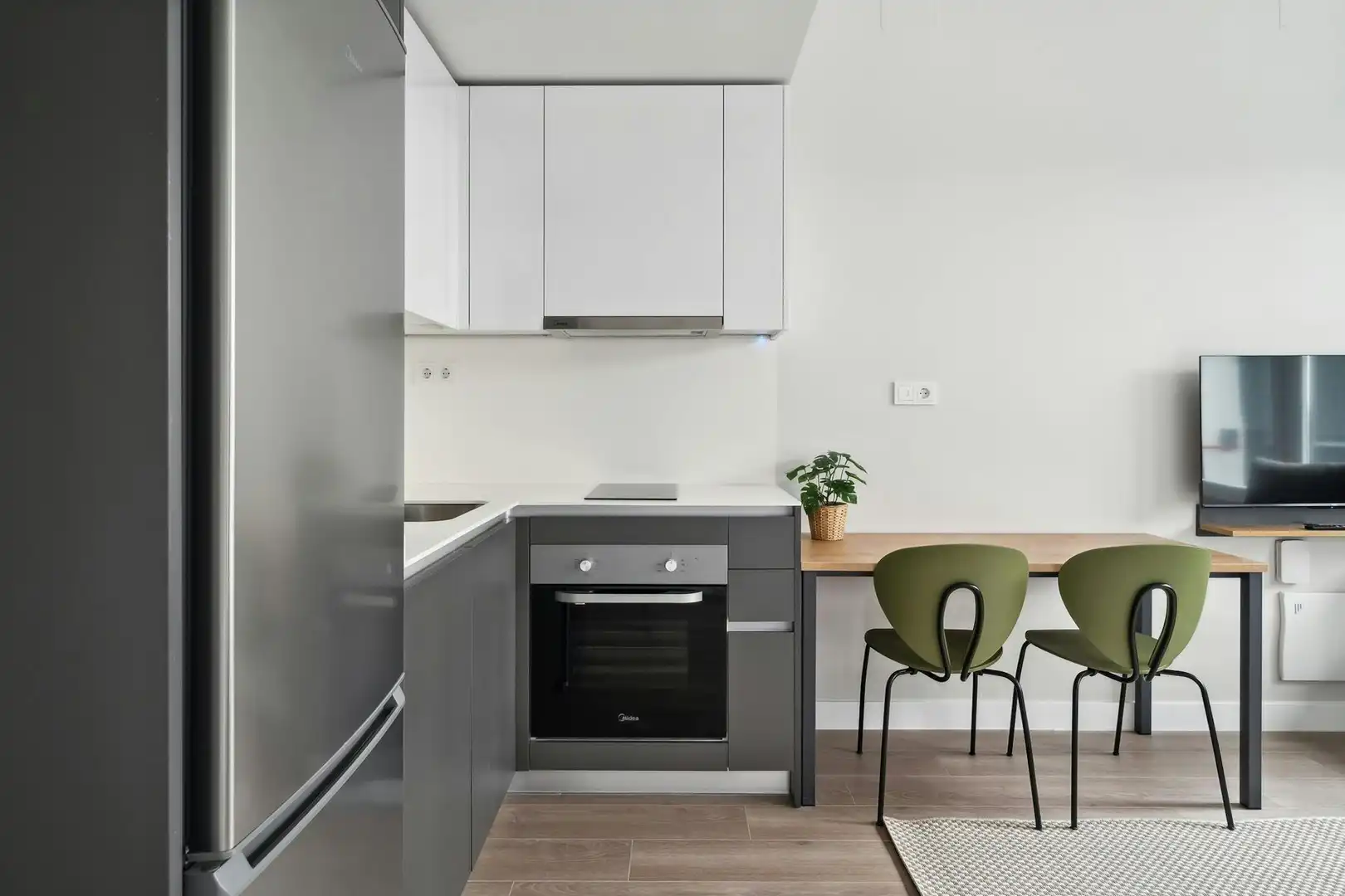 Küche von Wohnung zur Miete in Madrid mit Klimaanlage, Heizung und Privatgarten