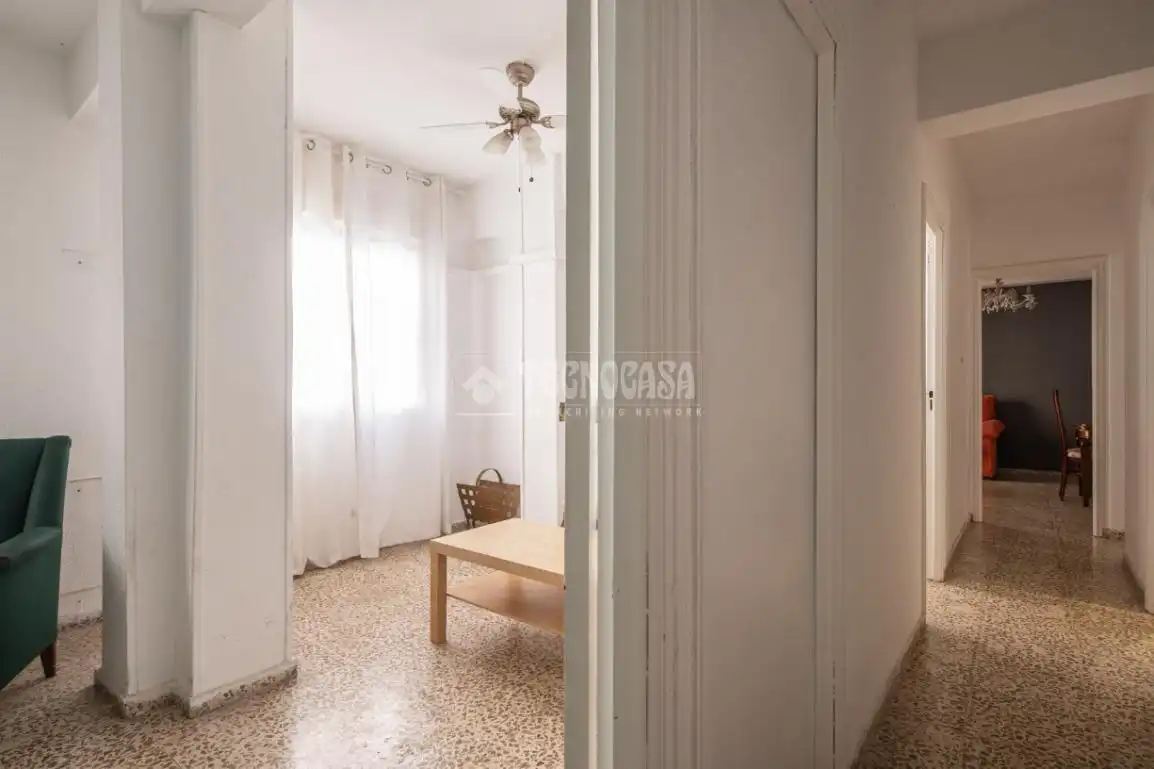 Piso con terraza en venta en Av. Don Bosco, imagen 3