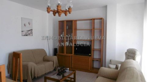 Foto 3 de Piso de alquiler en Nueva Andalucía, Almería Capital