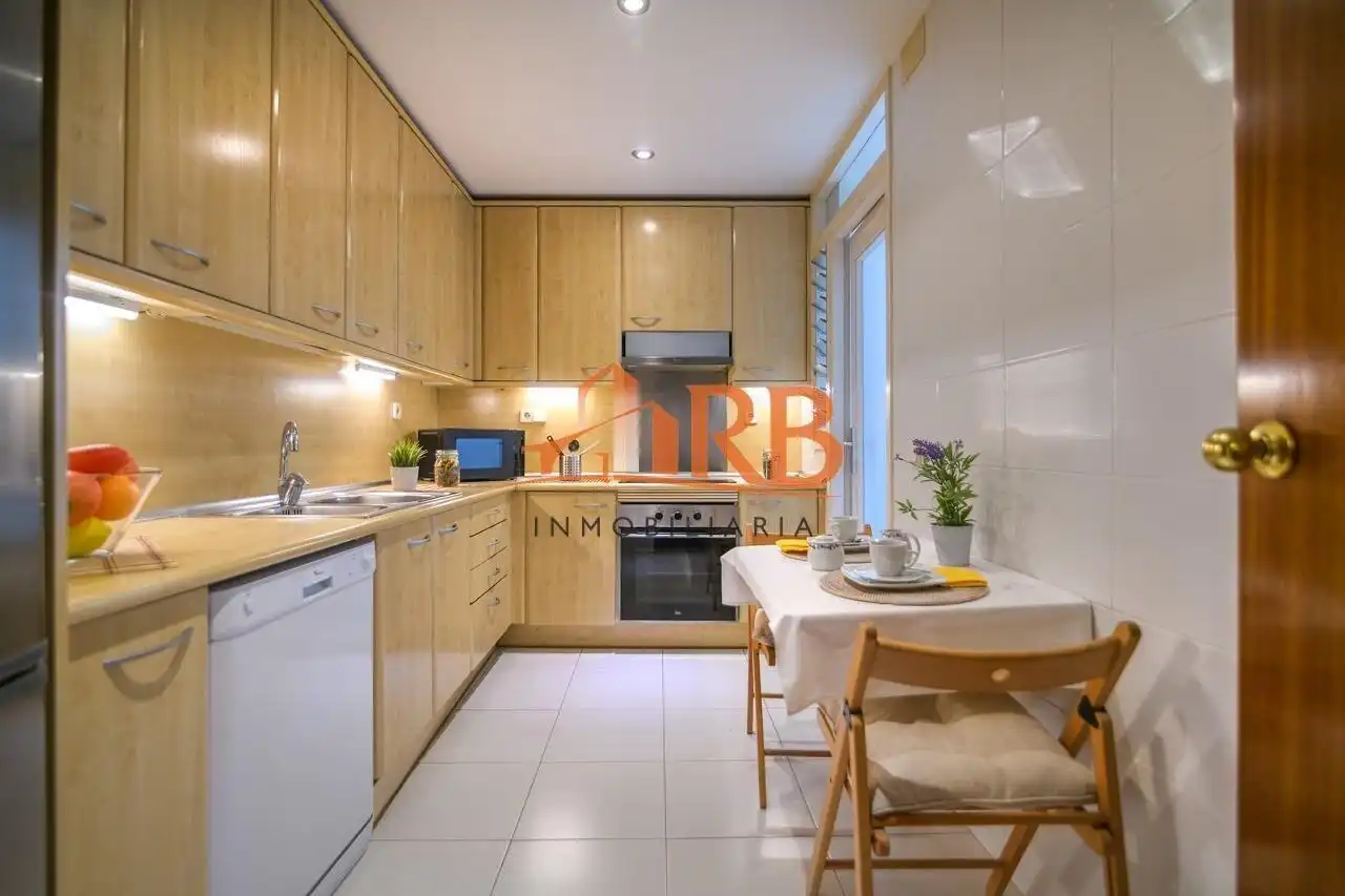 Cocina de Ático en venta en Castelldefels con Aire acondicionado, Calefacción y Terraza