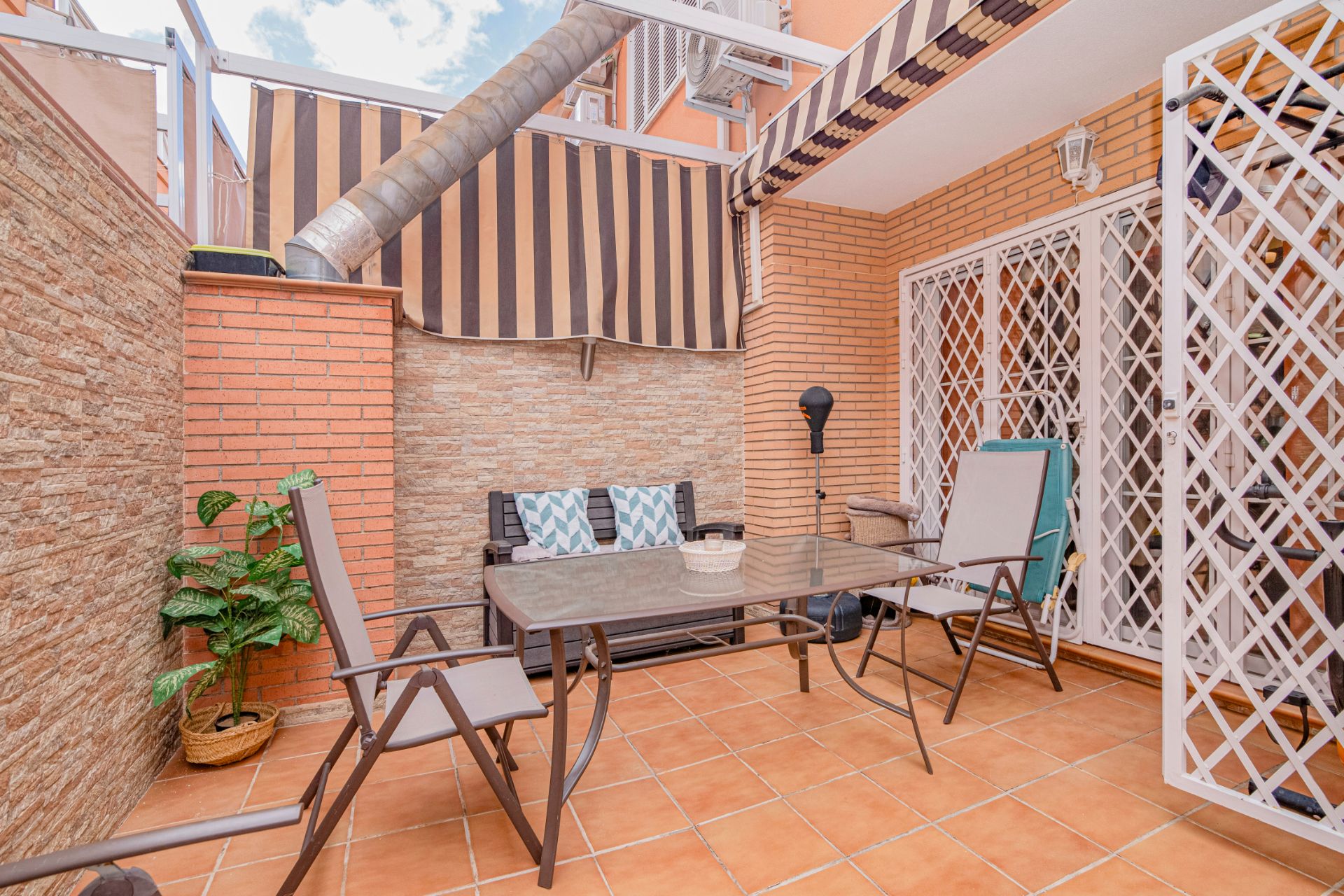 Terrace of Single-family semi-detached for sale in Armilla  with Air Conditioner, Heating and Storage room