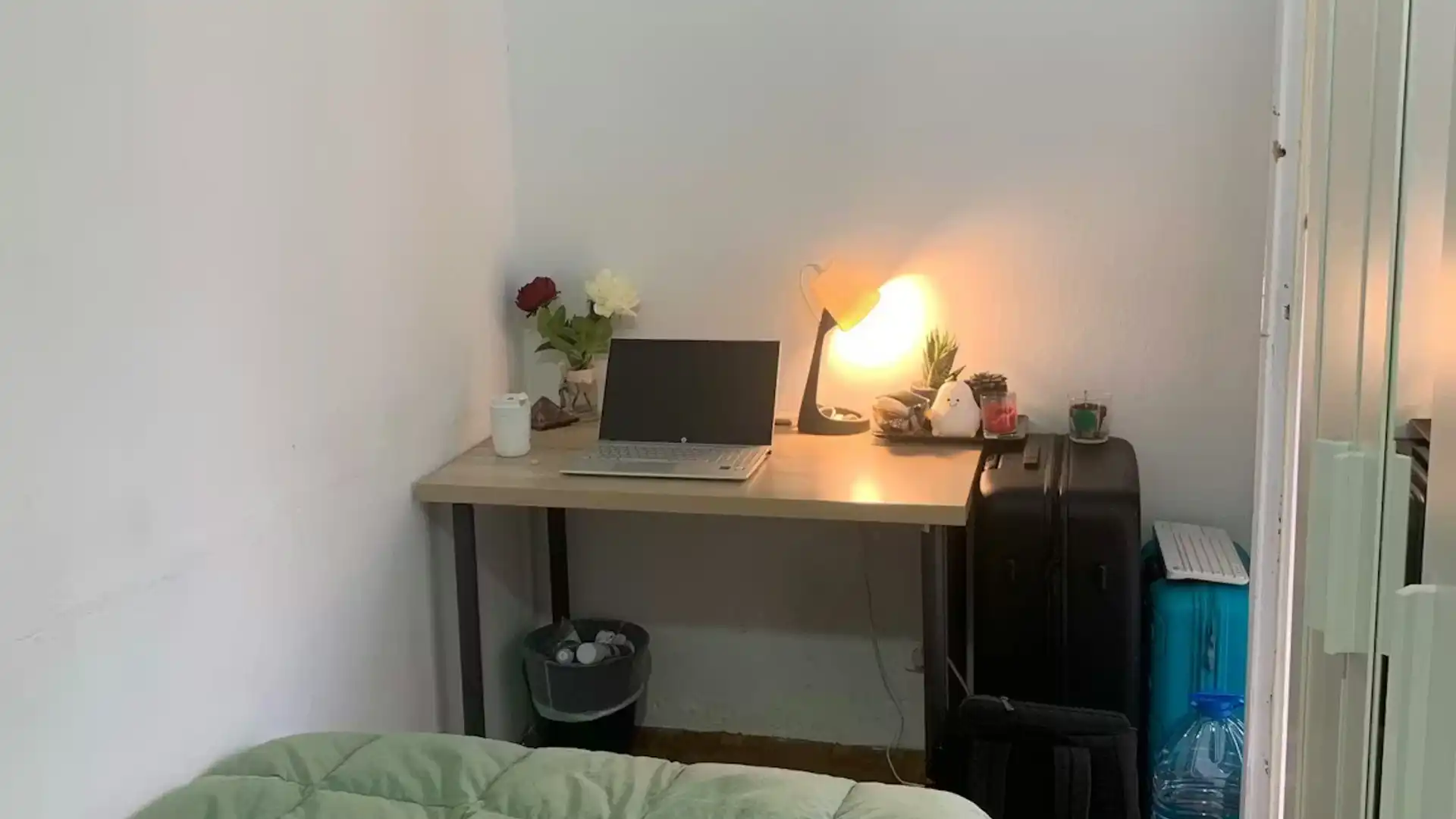 Habitación de Piso para compartir en  Barcelona Capital con Calefacción y Lavadora