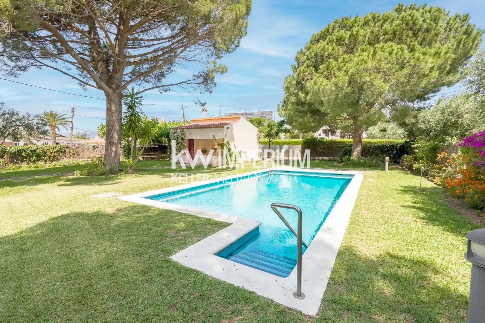 Jardí de Casa o xalet en venda en Cambrils amb Aire condicionat, Calefacció i Jardí privat
