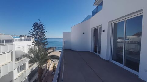 Foto 3 de Ático en venta en Calle Calle Mar Báltico, Zona Playa de los Locos, Torrevieja