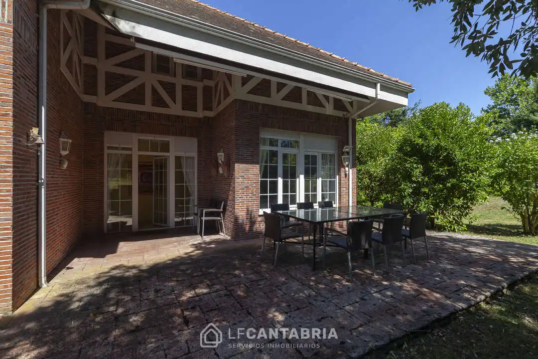 Casa con piscina en venta en La Sierra, imagen 8