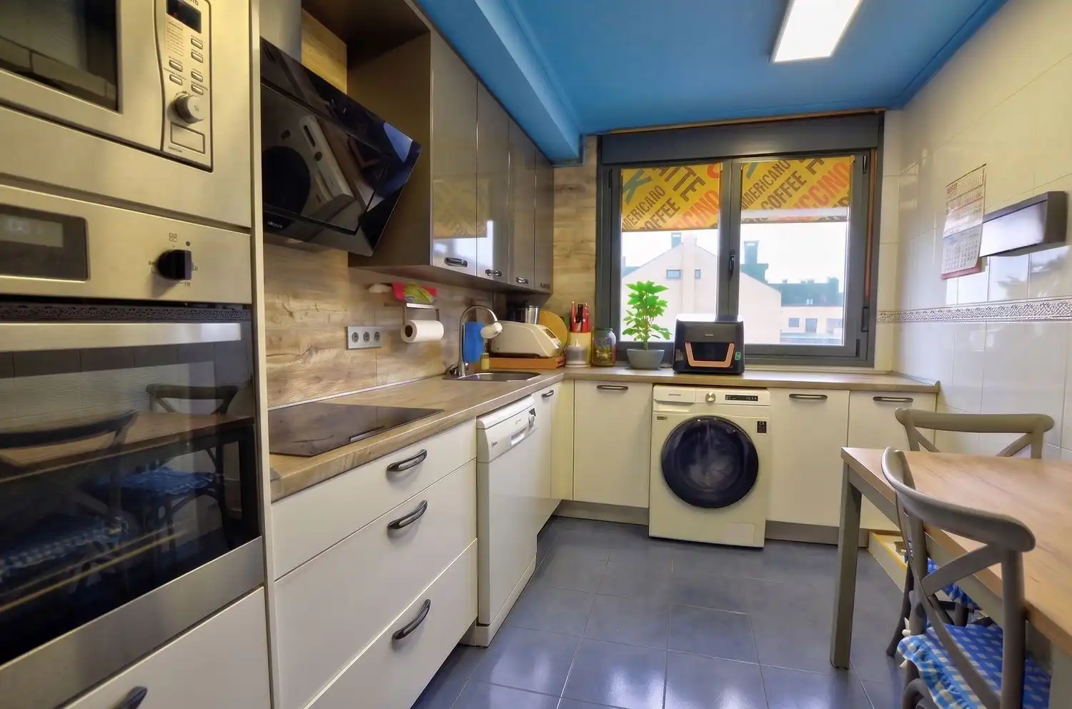 Küche von Wohnung zum Verkauf in Avilés mit Heizung, Abstellraum und Schwimmbad