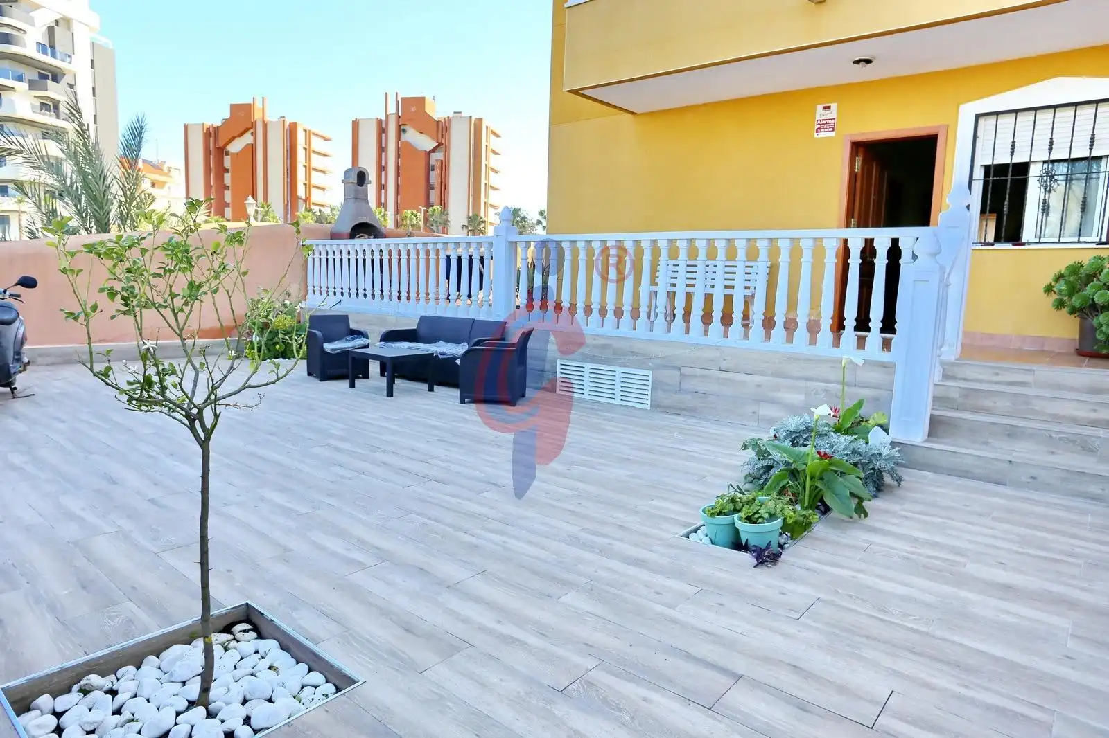 Terrassa de Planta baixa en venda en Guardamar del Segura amb Terrassa, Moblat i Piscina comunitària