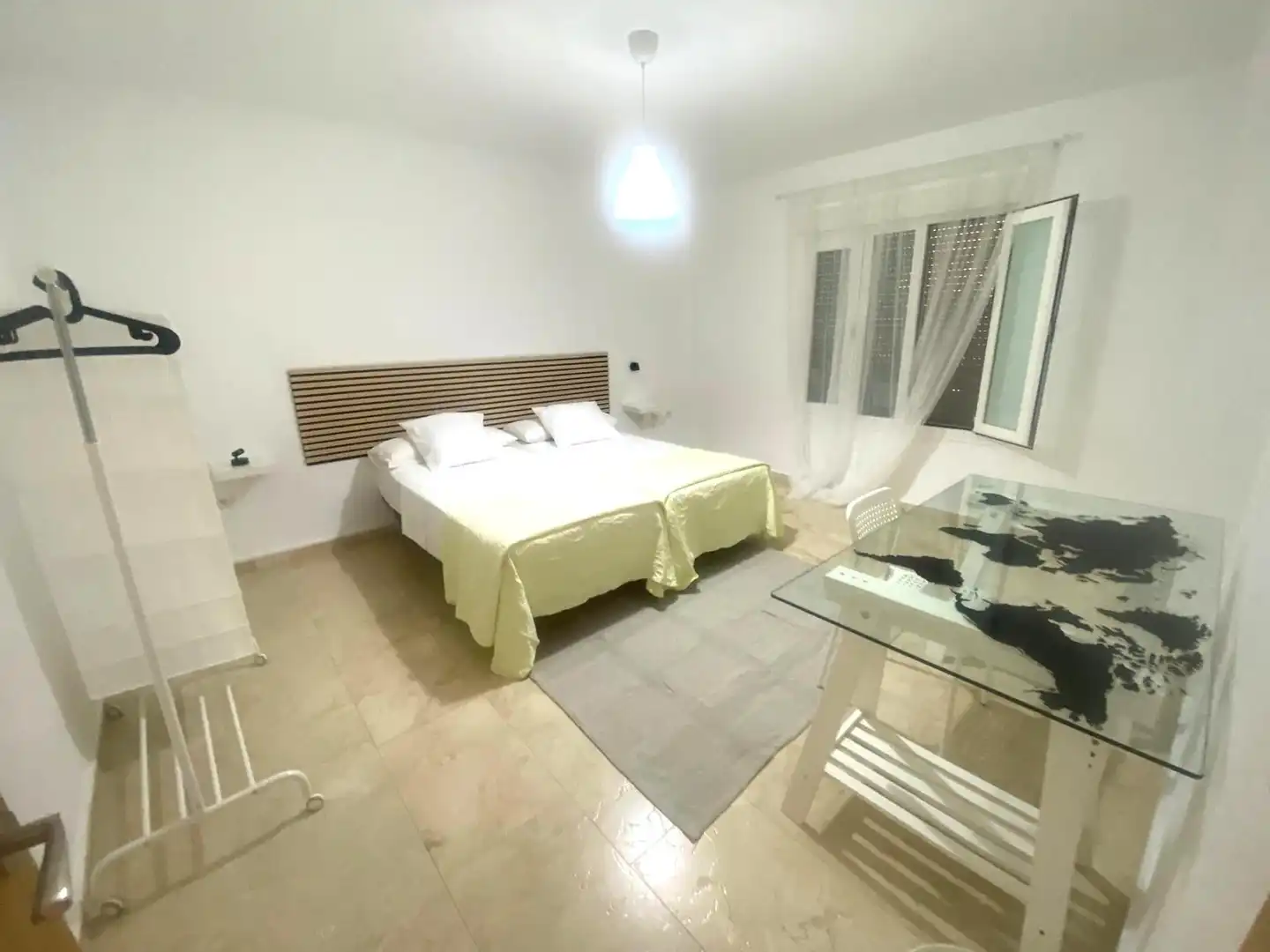 Dormitori de Casa o xalet en venda en Málaga amb Terrassa i Moblat