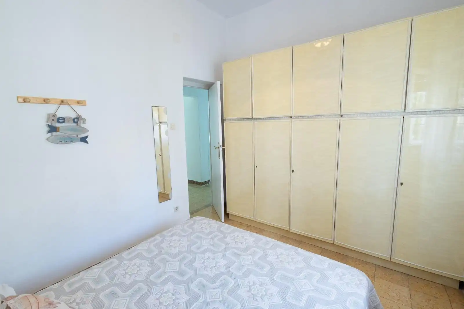 Dormitori de Casa o xalet en venda en Chipiona amb Jardí privat, Terrassa i Traster