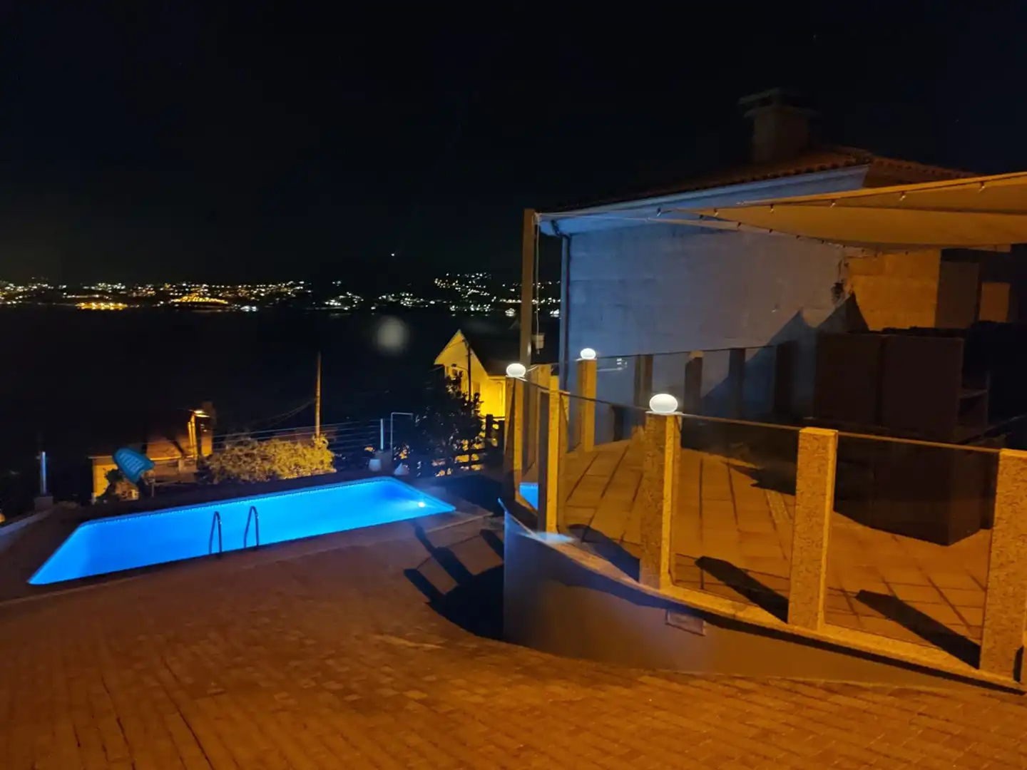 Swimming pool of Houses for rent in Sanxenxo  with Air Conditioner, Private garden and Terrace