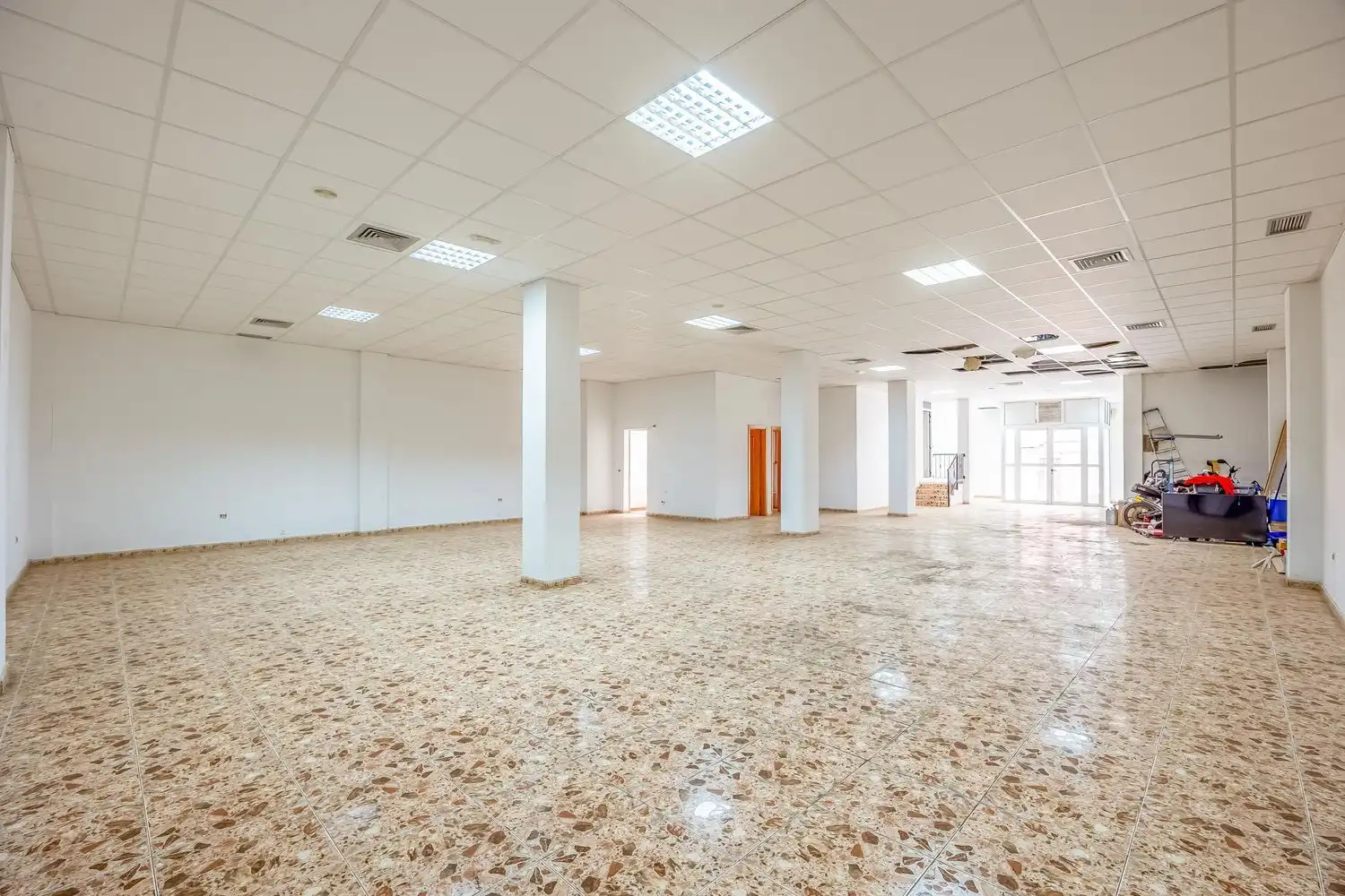 Business premises for sale in Calle Felipe II 20, imagen 2