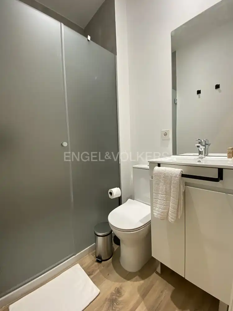 Baño de Piso de alquiler en Madrid con Aire acondicionado, Calefacción y Terraza