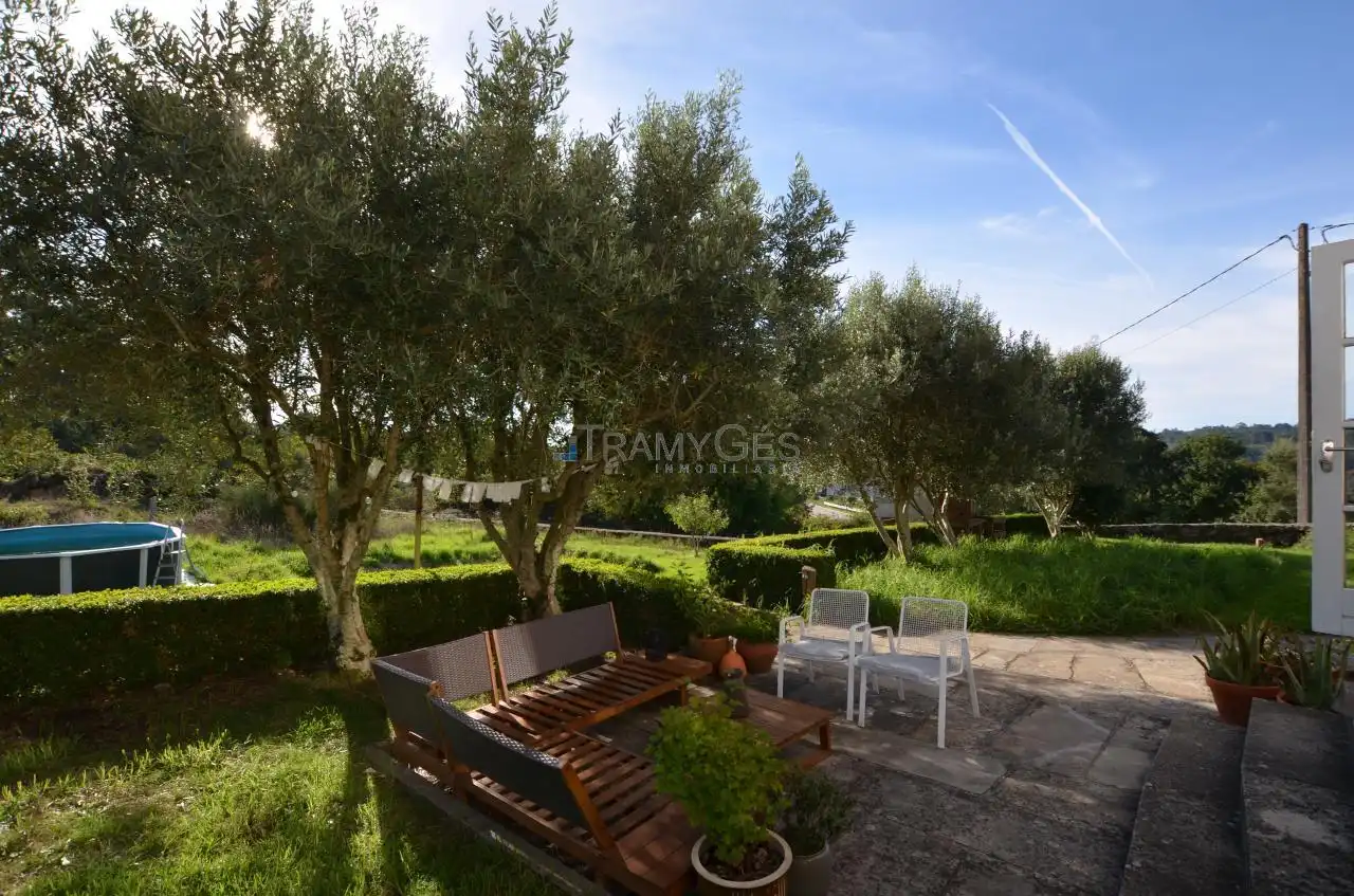 Garden of Houses for sale in Oia, Pontevedra