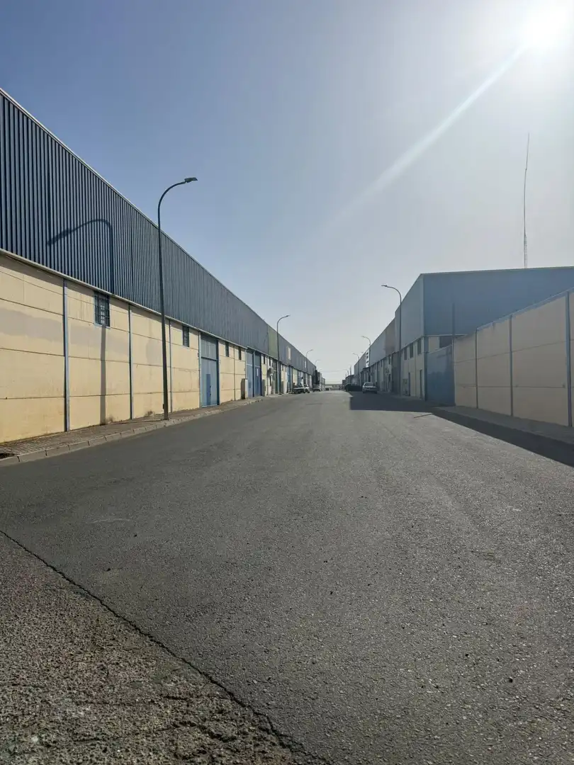 Nave industrielle à vendre à Guillena pueblo, imagen 2