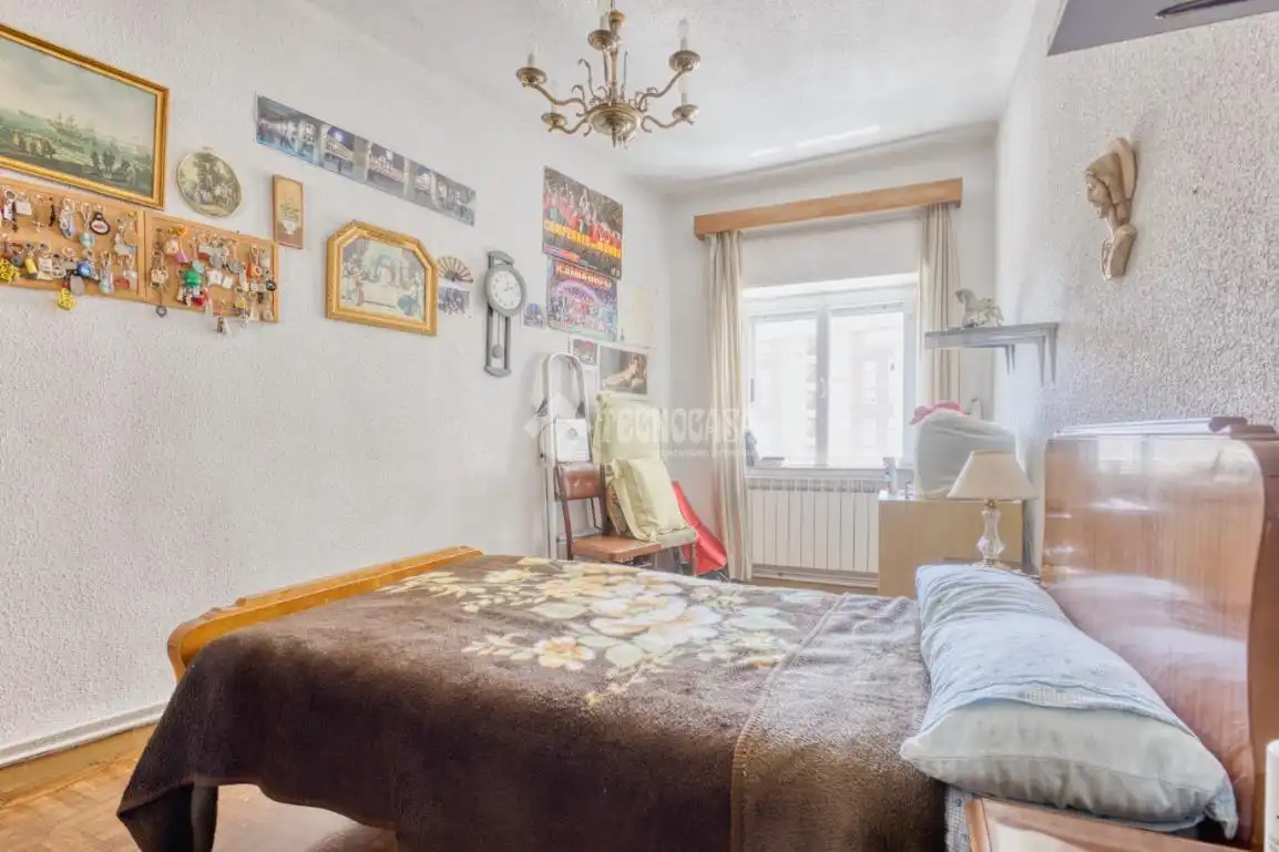 Bedroom of Flat for sale in Salamanca  with Heating