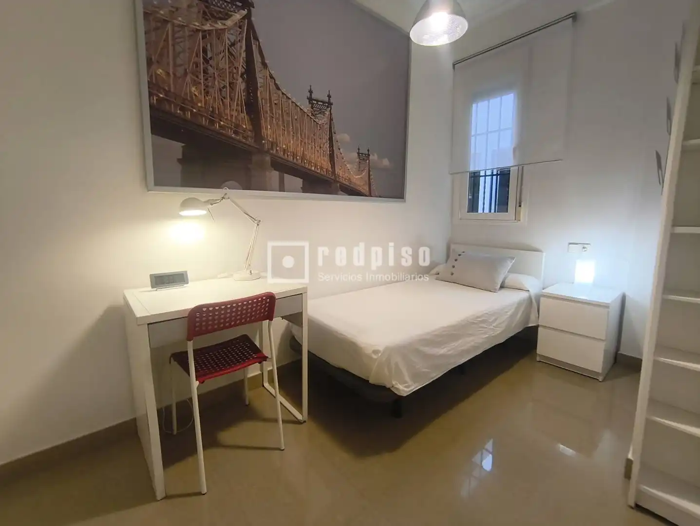 Habitación de Piso de alquiler en Sevilla con Aire acondicionado, Terraza y Amueblado
