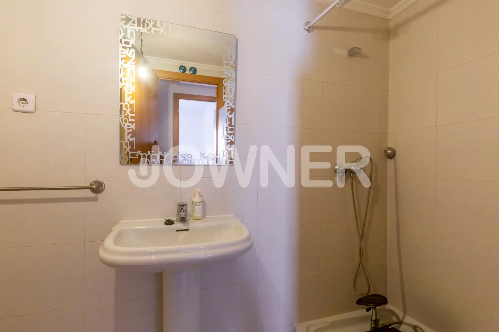 Bathroom of Flat for rent in Valdemoro  with Air Conditioner, Heating and Storage room