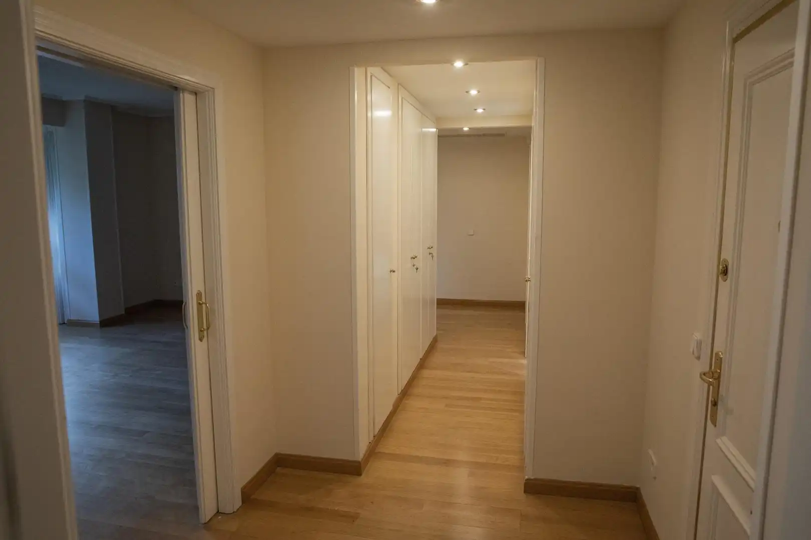 Wohnung zum Verkauf in Madrid mit Klimaanlage, Heizung und Parkett