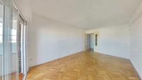 Living room of Flat for sale in Alcalá de Henares  with Heating, Parquet flooring and Terrace