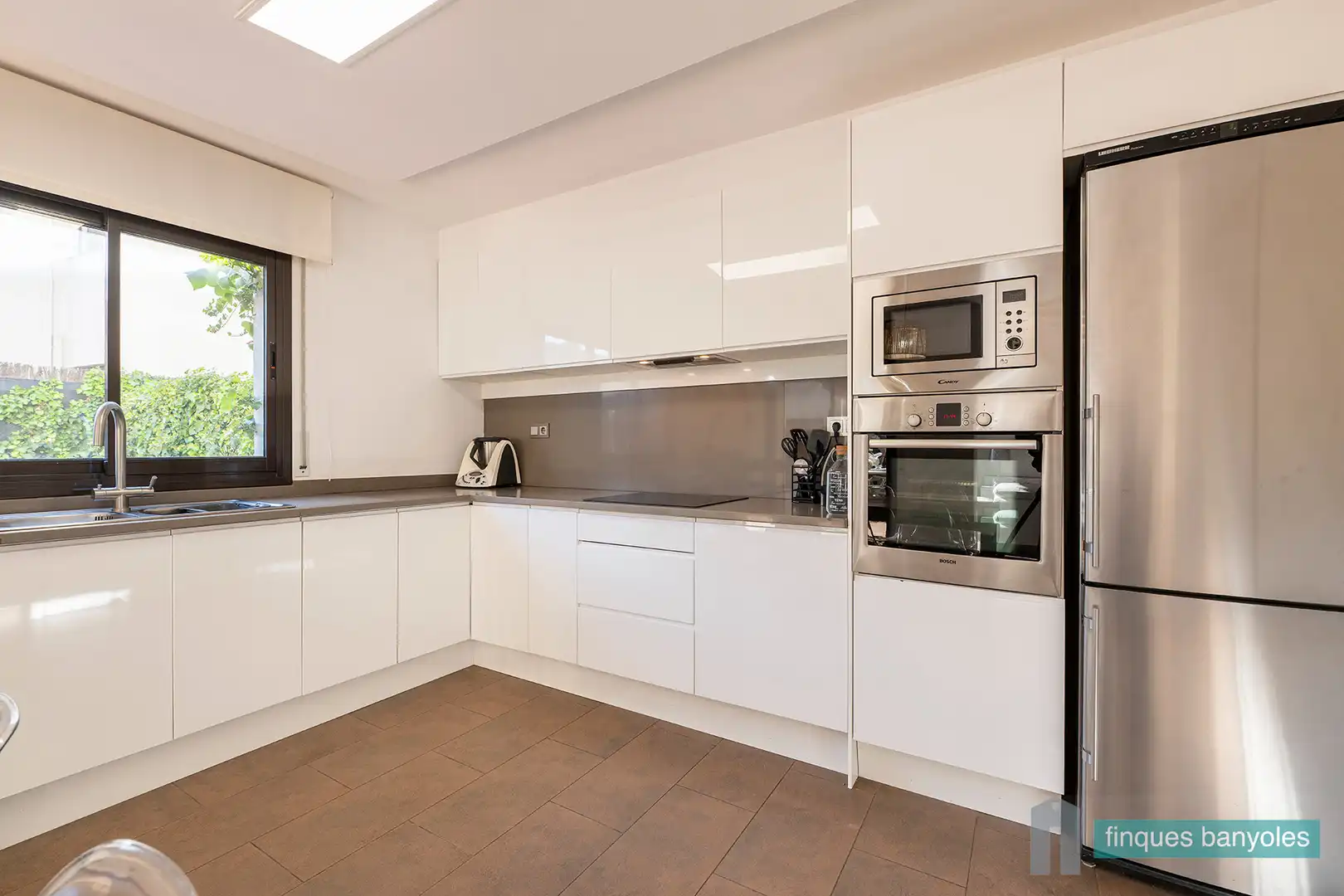 Cocina de Casa adosada en venta en Porqueres con Aire acondicionado, Calefacción y Jardín privado