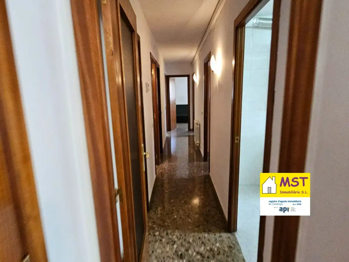 Wohnung zum Verkauf in Navàs mit Klimaanlage, Heizung und Balkon