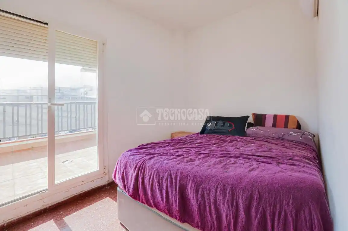 Habitación de Piso en venta en L'Hospitalet de Llobregat con Aire acondicionado, Calefacción y Terraza