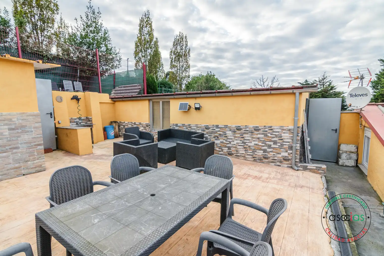 Terraza de Casa adosada en venta en Gijón  con Calefacción, Jardín privado y Parquet