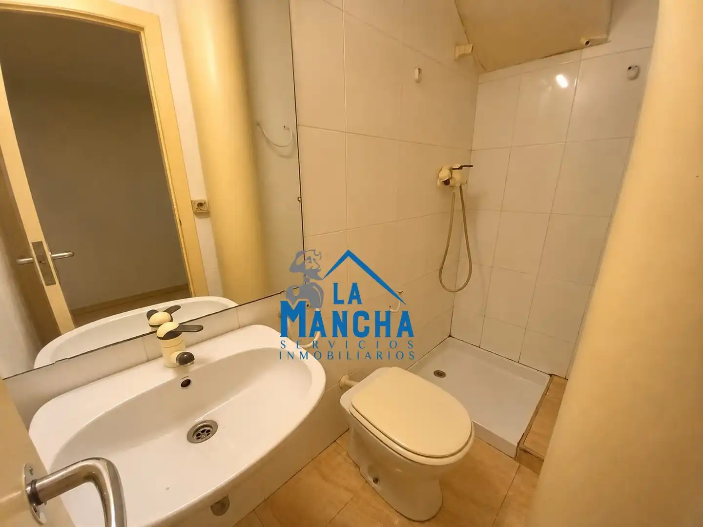 Bathroom of Attic for sale in Albacete  with Air Conditioner, Heating and Terrace