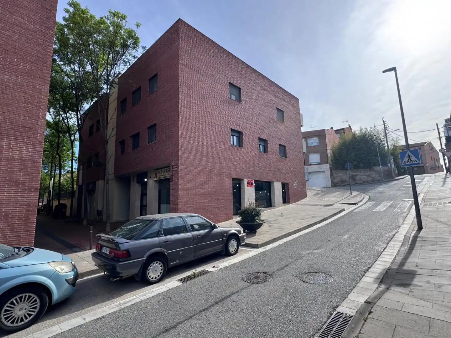 Gewerbefläche zum Verkauf in Federica Montseny 2