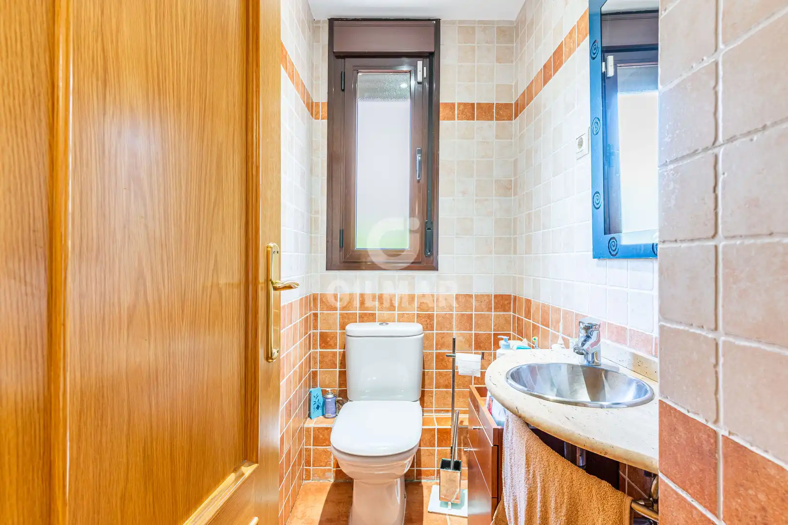 Badezimmer von Einfamilien-Reihenhaus zum Verkauf in Arroyomolinos (Madrid) mit Heizung, Privatgarten und Schwimmbad