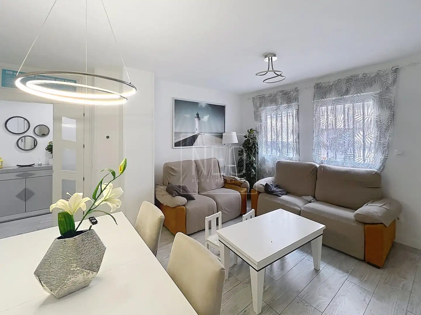 Wohnzimmer von Erdgeschoss zum Verkauf in Madrid mit Abstellraum