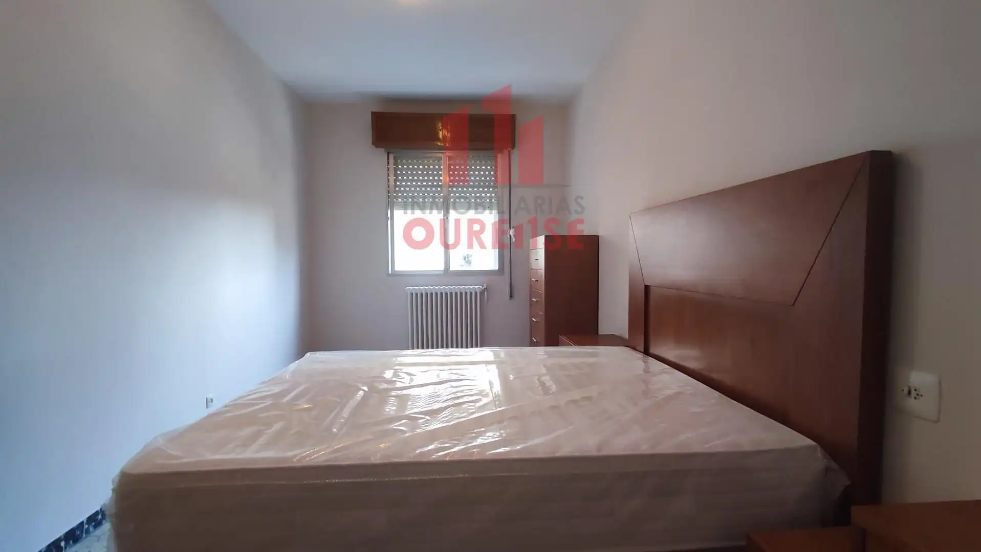 Schlafzimmer von Wohnung zur Miete in Ourense Capital  mit Heizung, Möbliert und Balkon