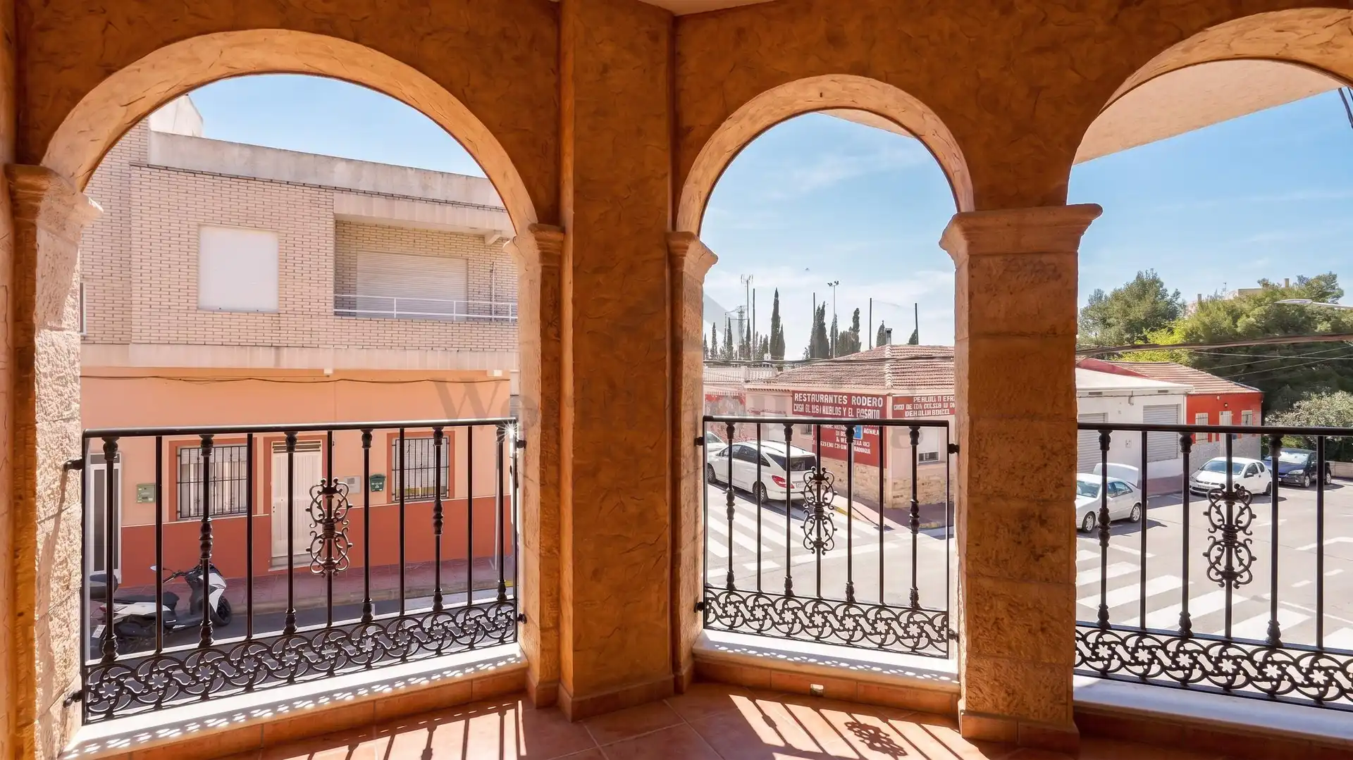 Chalet con terraza en venta en Calle CL ROJALES, imagen 5