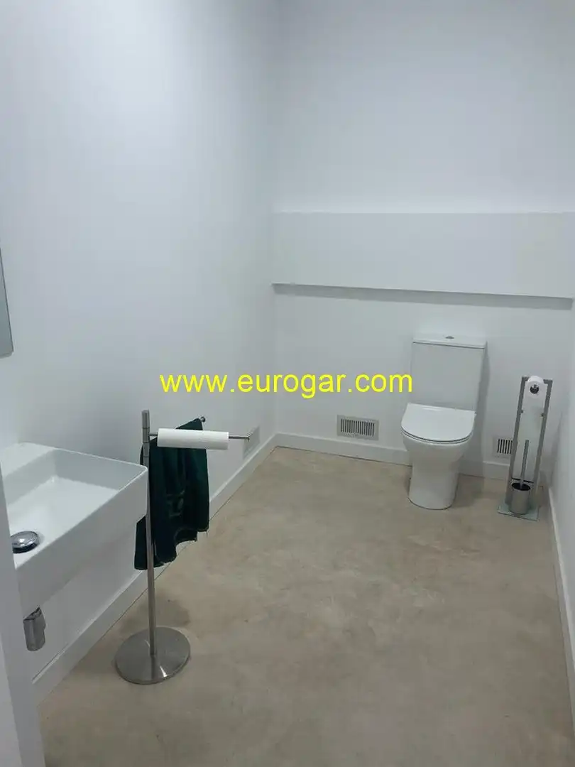 Baño de Local de alquiler en Chiva