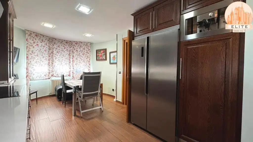 Cocina de Casa adosada en venta en Torrejón de la Calzada con Aire acondicionado, Calefacción y Jardín privado