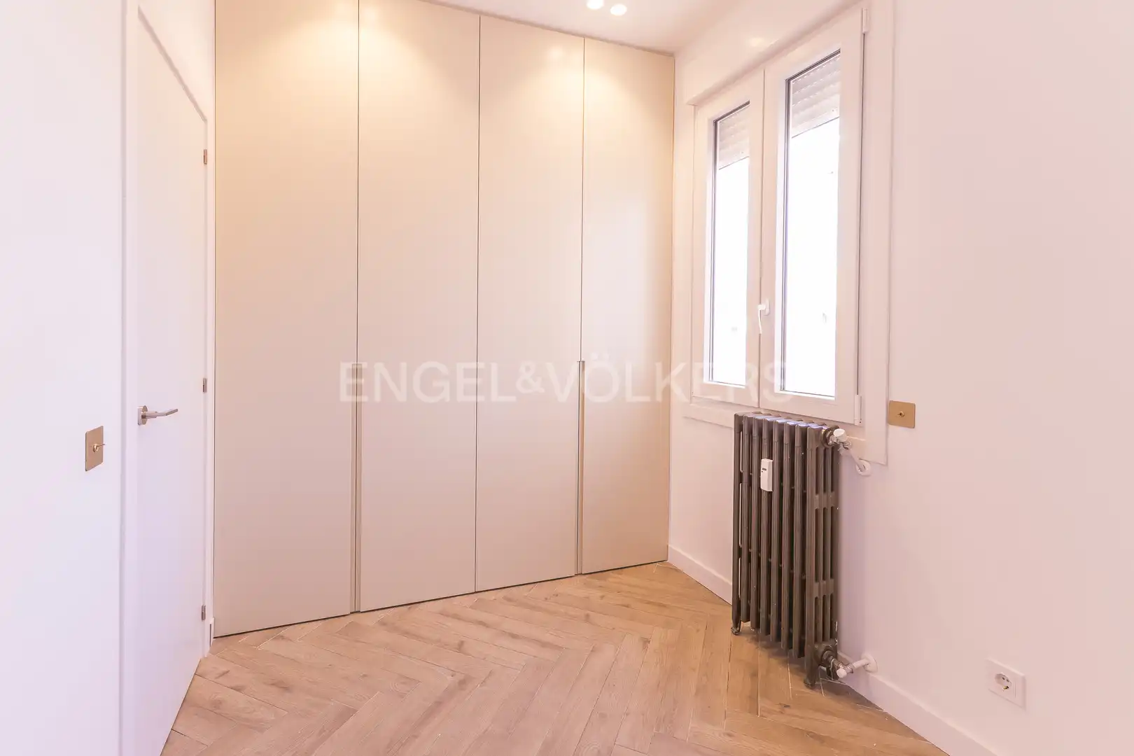 Schlafzimmer von Dachboden zum Verkauf in Madrid mit Klimaanlage, Heizung und Terrasse