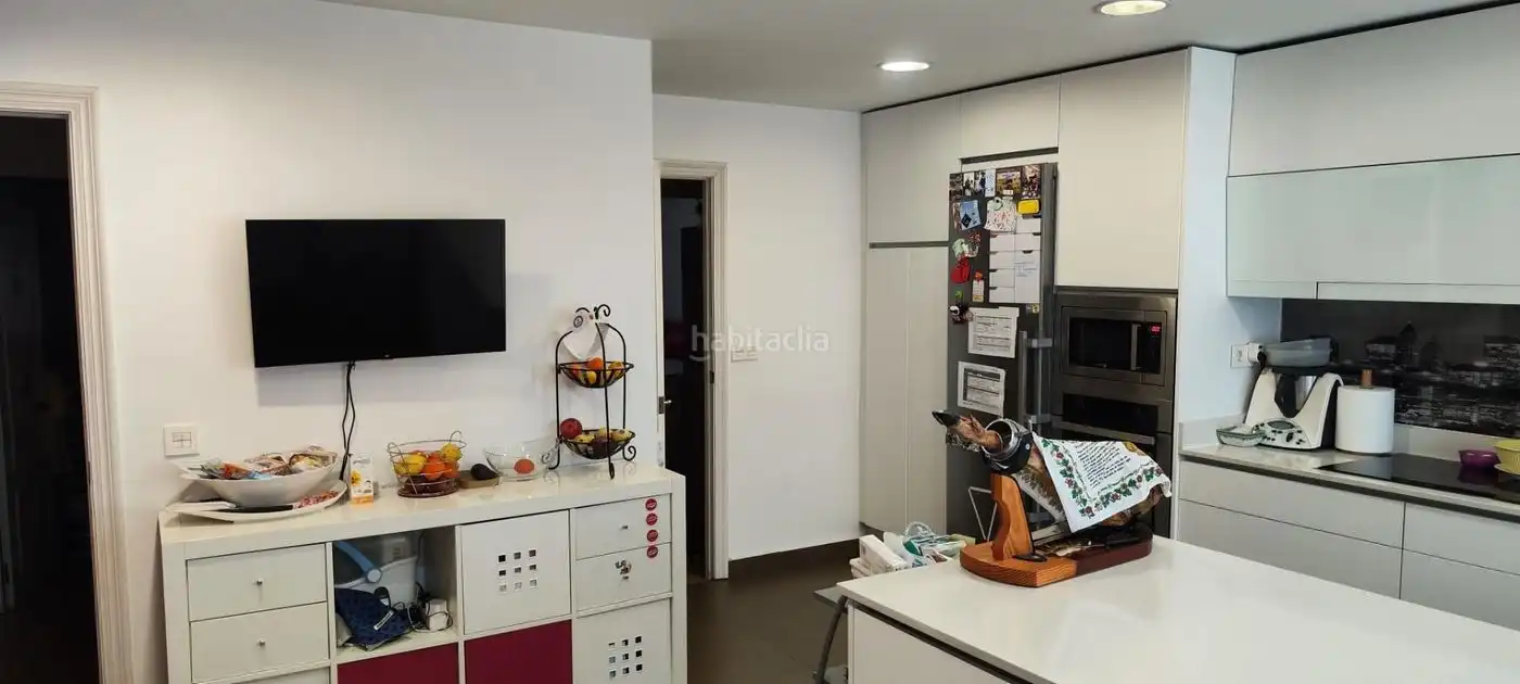 Flat for sale in Calle Pájaros 15, imagen 2
